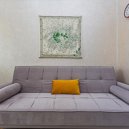 2 Room Apartment In The Center Almaty Ngoại thất bức ảnh