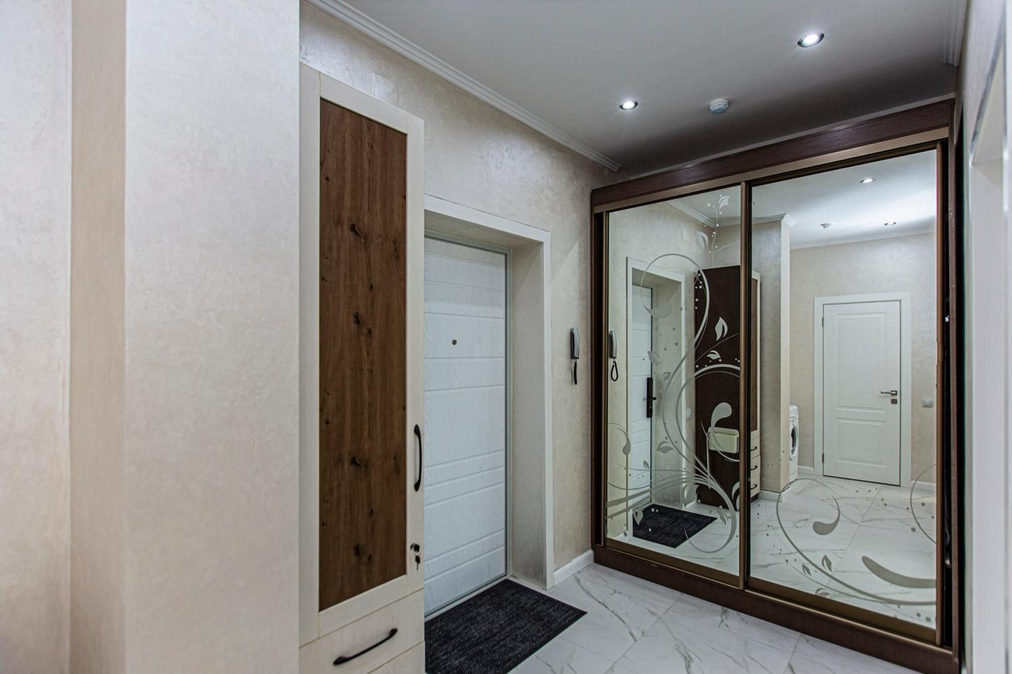 2 Room Apartment In The Center Almaty Ngoại thất bức ảnh